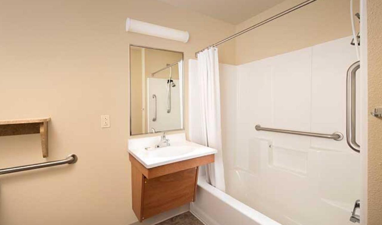 Woodspring Suites Dallas 락월 외부 사진
