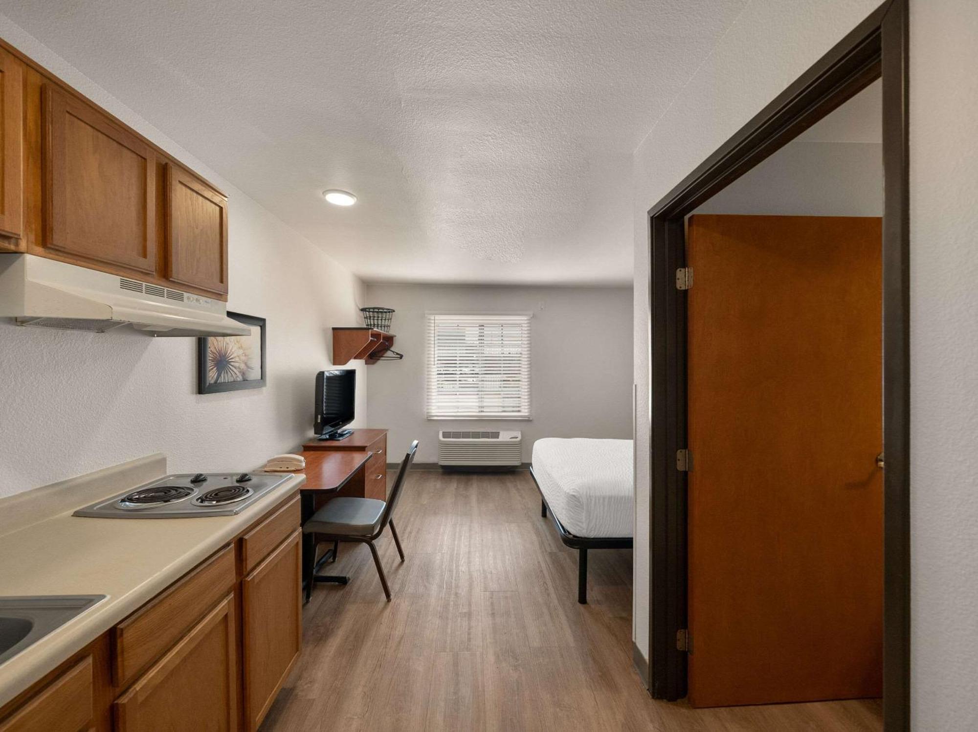 Woodspring Suites Dallas 락월 외부 사진