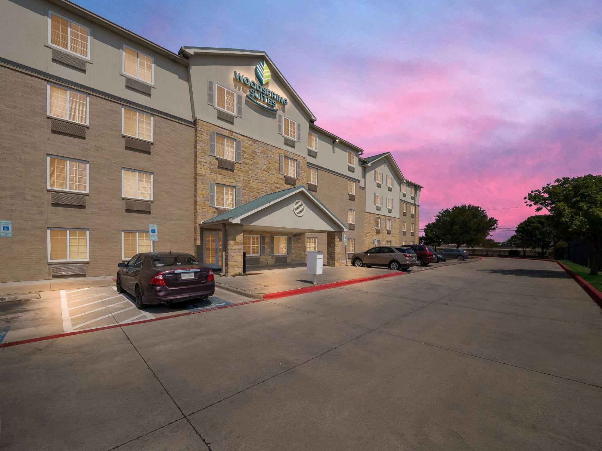 Woodspring Suites Dallas 락월 외부 사진